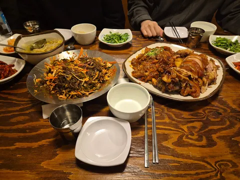 Ppongnamujaengi Photos