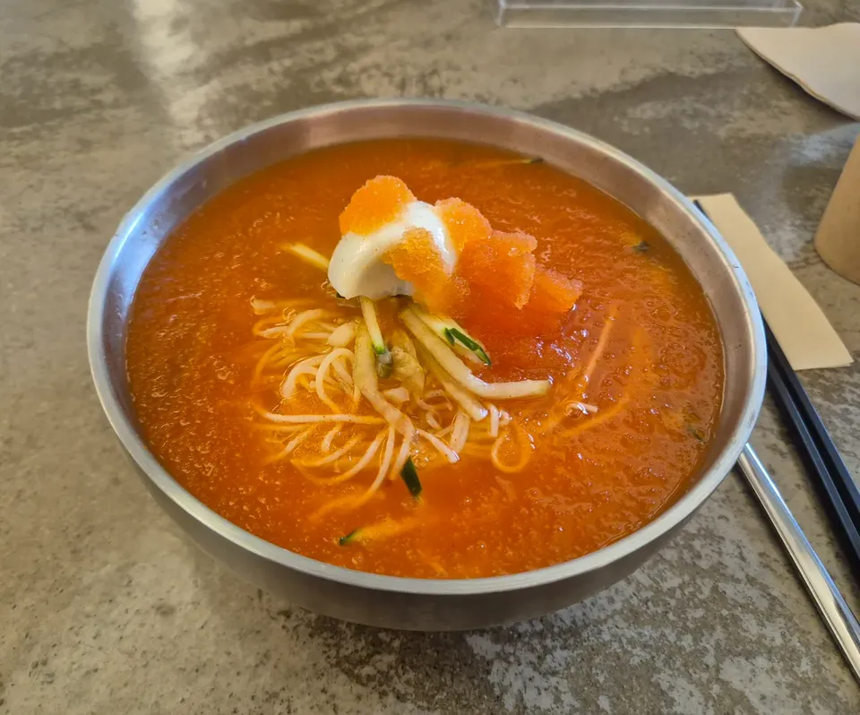 Jugyeojuneun Dongchimi Guksu (Seongsu) Photos 2