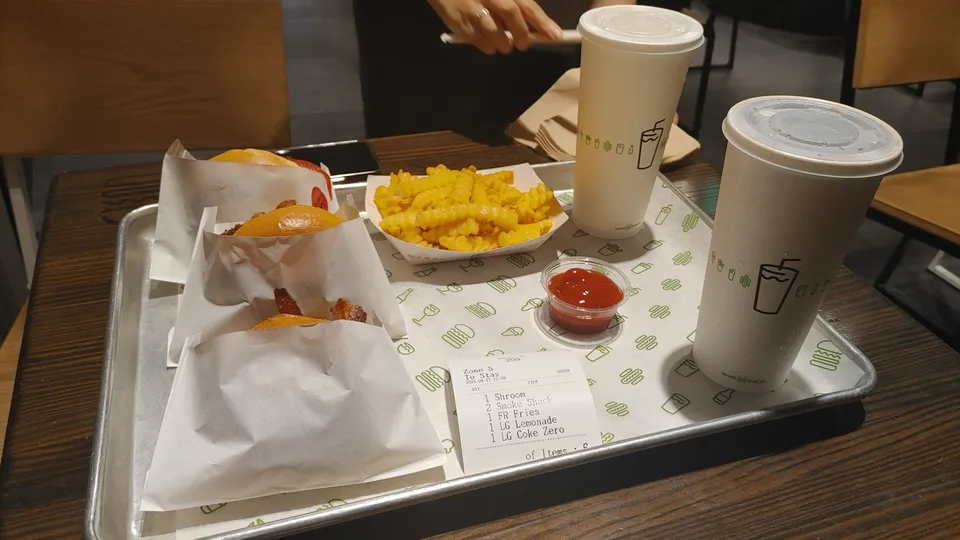 Shake Shack Photos 1
