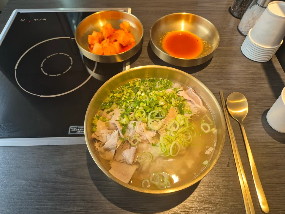 Dongolyakbang Photos 1