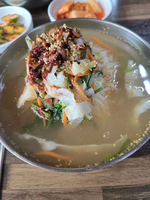 Murakade Kalguksu Photos