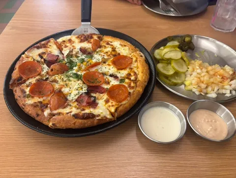 Hobo's Pizza Photos 2